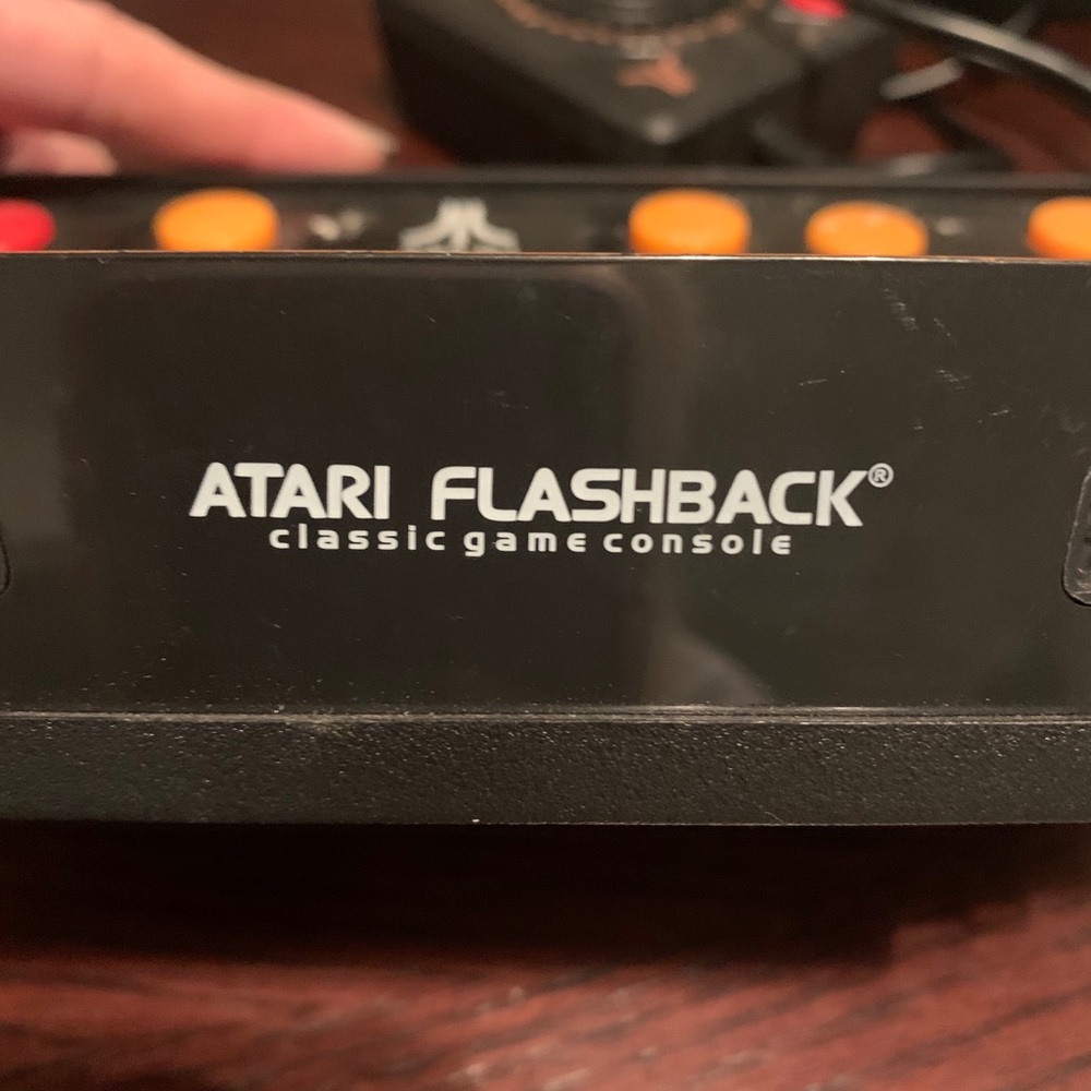 Preowned Atari - Picture 3 of 6